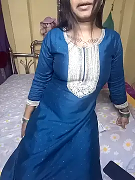 Hot Urvi online show from 12-17-24, 01:05