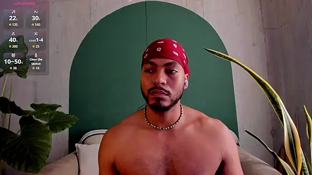 Snapshot of noah_jones__ chatting on 12-15-25, 05:17 noah jones online show from 12-15-25, 05:17