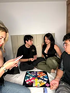 Snapshot of Odett_ chatting on 09-12-25, 03:28 Odett online show from 09-12-25, 03:28