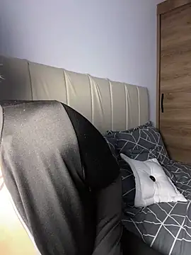 Snapshot of Odett_ chatting on 11-02-25, 03:42 Odett online show from 11-02-25, 03:42