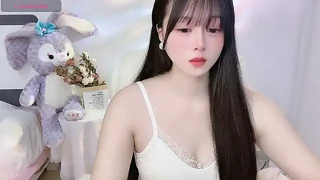 Snapshot of Lydia_170 chatting on 12-25-24, 02:25 Lydia 170 online show from 12-25-24, 02:25