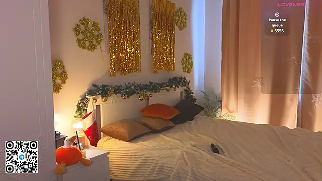 Snapshot of CassieMurr chatting on 12-27-24, 06:03 CassieMurr online show from 12-27-24, 06:03