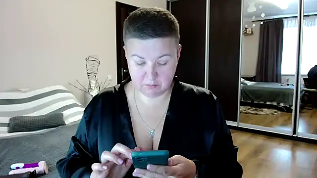 Annet1912 online show from 10-27-25, 08:40