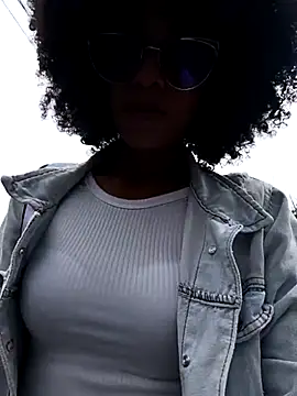 Snapshot of BlairSamy chatting on 03-07-25, 04:55 BlairSamy online show from 03-07-25, 04:55