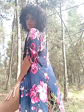 Snapshot of BlairSamy chatting on 03-19-25, 07:38 BlairSamy online show from 03-19-25, 07:38