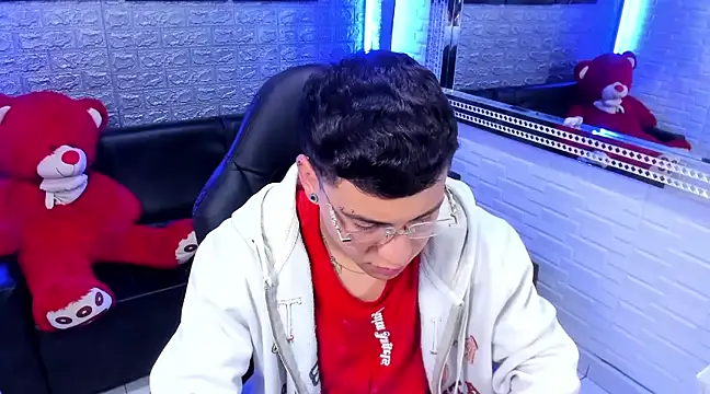 salvadorgomezx online show from 02-13-25, 09:20