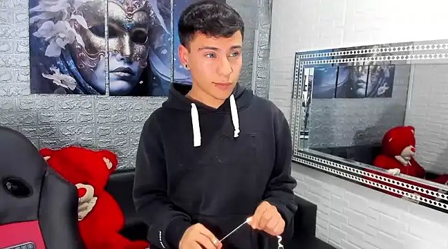 salvadorgomezx online show from 02-16-25, 10:21