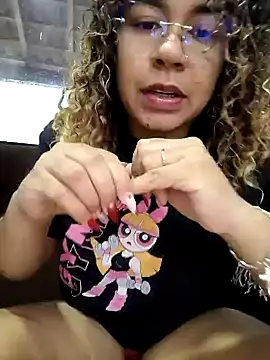 VitoriaFernandes online show from 02-02-26, 03:22