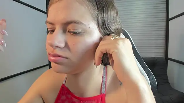 Snapshot of PaigeJayden chatting on 03-12-25, 03:02 PaigeJayden online show from 03-12-25, 03:02