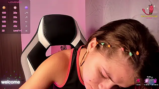 Snapshot of PaigeJayden chatting on 11-08-25, 01:17 PaigeJayden online show from 11-08-25, 01:17