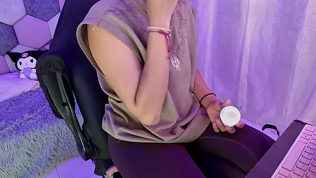 Horny tgn online show from 01-16-26, 05:50