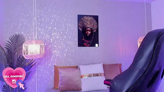 lilicooper  online show from 01-04-25, 08:27