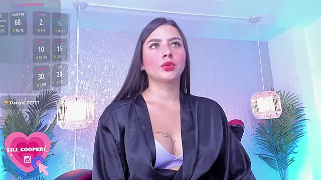 lilicooper  online show from 01-08-25, 08:07