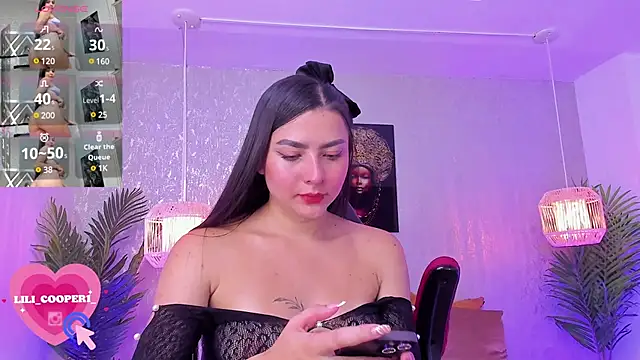 lilicooper  online show from 01-11-25, 08:32