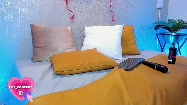 lilicooper  online show from 02-16-25, 02:31