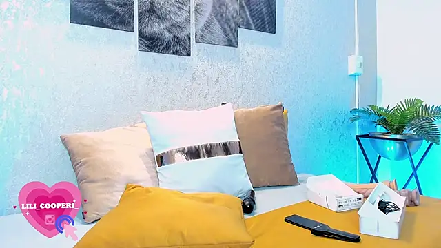 lilicooper  online show from 03-18-25, 02:36