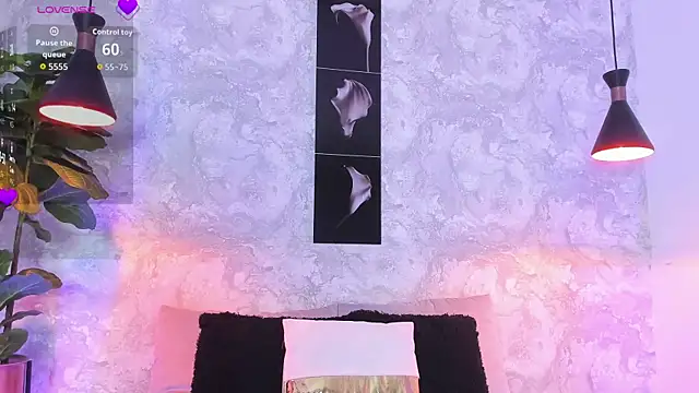 lilicooper  online show from 09-11-25, 03:50