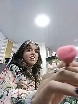 ivannabellini online show from 06-14-26, 01:57