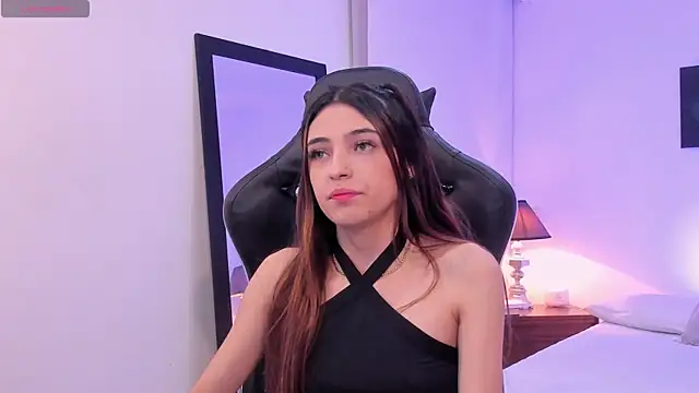 Snapshot of sofiarouge chatting on 11-13-25, 07:35 sofiarouge online show from 11-13-25, 07:35