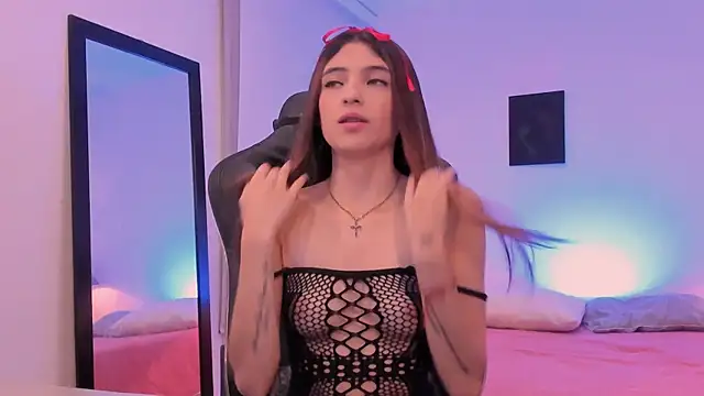 Snapshot of sofiarouge chatting on 11-21-25, 08:07 sofiarouge online show from 11-21-25, 08:07