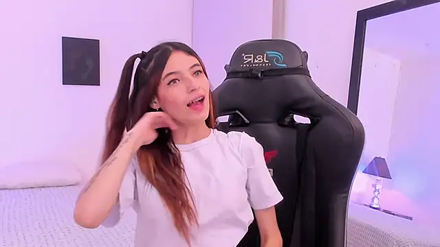 Snapshot of sofiarouge chatting on 11-26-25, 07:59 sofiarouge online show from 11-26-25, 07:59