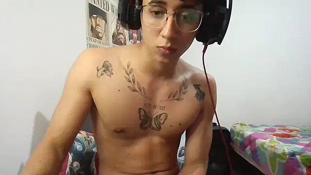 Snapshot of Dillom420 chatting on 01-23-25, 10:01 Dillom420 online show from 01-23-25, 10:01