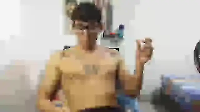 Snapshot of Dillom420 chatting on 02-22-25, 04:51 Dillom420 online show from 02-22-25, 04:51