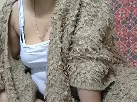 Cute Kashmira99 online show from 12-20-24, 08:01