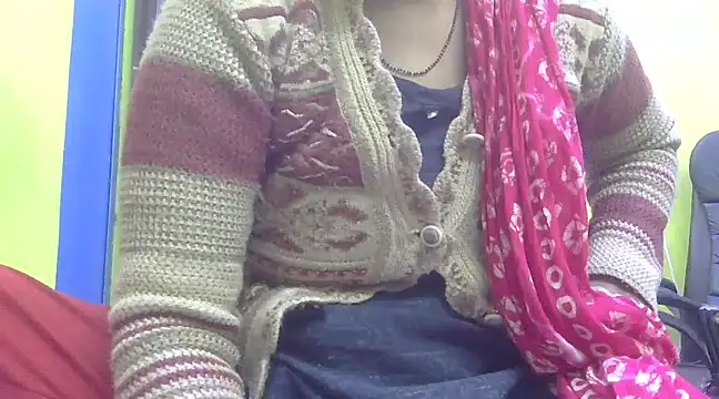 Snapshot of CUTYHINA_001 chatting on 12-02-24, 04:09 CUTYHINA 001 online show from 12-02-24, 04:09