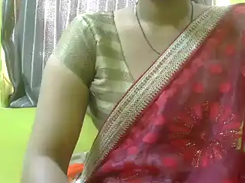 Snapshot of CUTYHINA_001 chatting on 12-09-24, 04:12 CUTYHINA 001 online show from 12-09-24, 04:12