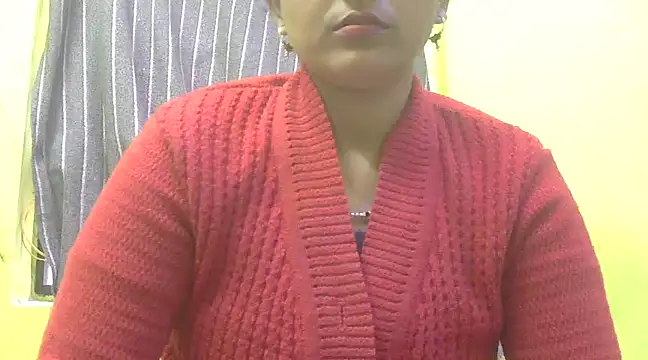 Snapshot of CUTYHINA_001 chatting on 12-15-24, 11:12 CUTYHINA 001 online show from 12-15-24, 11:12