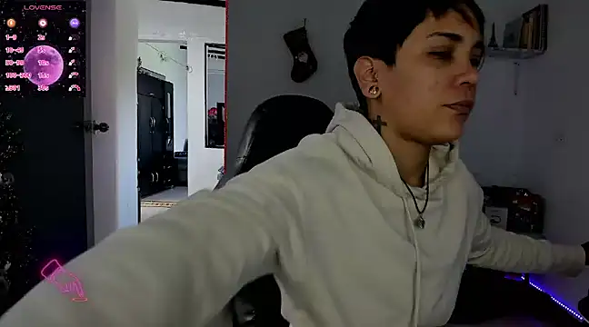 ZhoeStrong online show from 12-21-24, 03:20