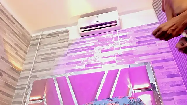 ebony march online show from 11-22-25, 06:18