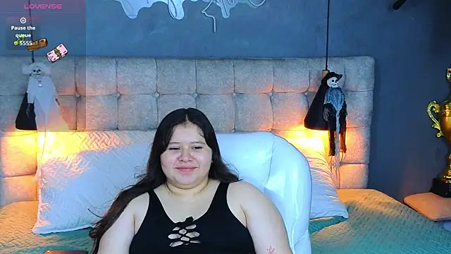 Laia and Aloby online show from 10-10-25, 10:20