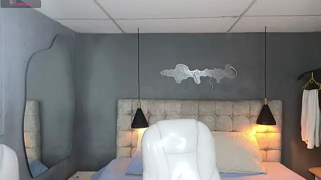 Laia and Aloby online show from 11-11-25, 10:10