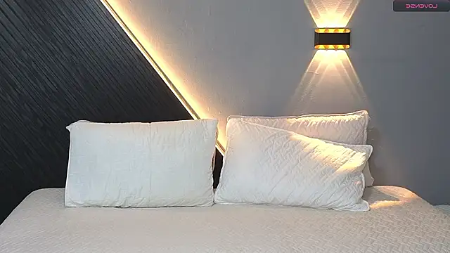 Laia and Aloby online show from 02-19-26, 10:17