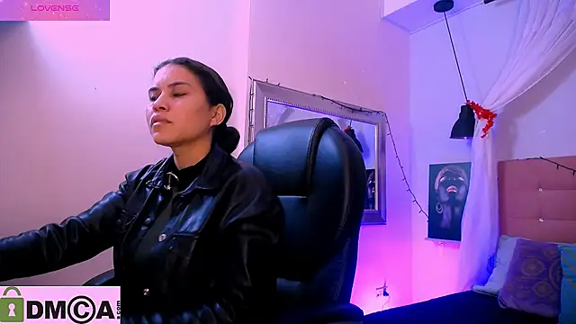 Snapshot of natasha__jackson chatting on 01-23-25, 01:24 natasha jackson online show from 01-23-25, 01:24