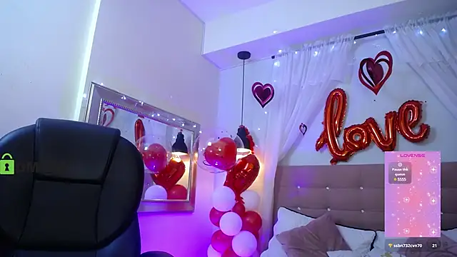 Snapshot of natasha__jackson chatting on 02-21-25, 01:22 natasha jackson online show from 02-21-25, 01:22