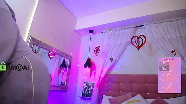 Snapshot of natasha__jackson chatting on 02-28-25, 01:03 natasha jackson online show from 02-28-25, 01:03