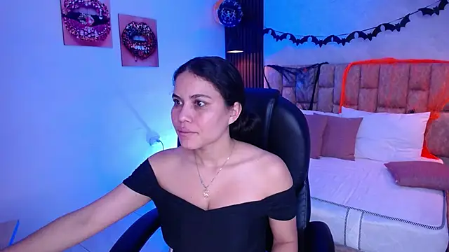 Snapshot of natasha__jackson chatting on 10-26-25, 02:01 natasha jackson online show from 10-26-25, 02:01