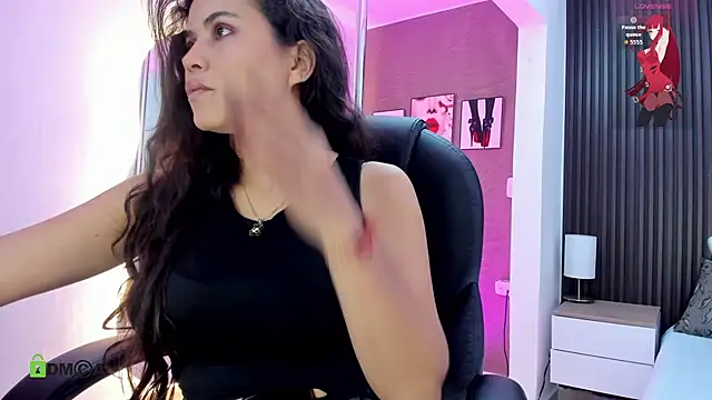 Snapshot of natasha__jackson chatting on 11-02-25, 12:40 natasha jackson online show from 11-02-25, 12:40