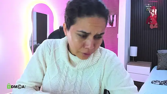 Snapshot of natasha__jackson chatting on 11-20-25, 12:38 natasha jackson online show from 11-20-25, 12:38