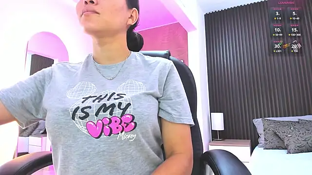 Snapshot of natasha__jackson chatting on 11-23-25, 12:38 natasha jackson online show from 11-23-25, 12:38