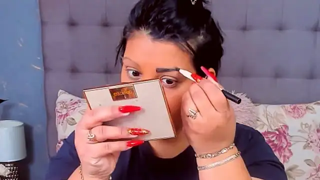 AmyCubes online show from 02-08-25, 07:04