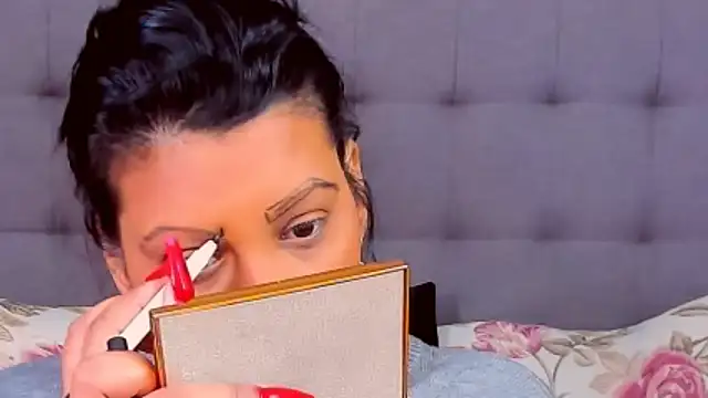 AmyCubes online show from 02-14-25, 04:47