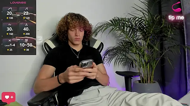 All3ssandr0 online show from 01-24-25, 12:20