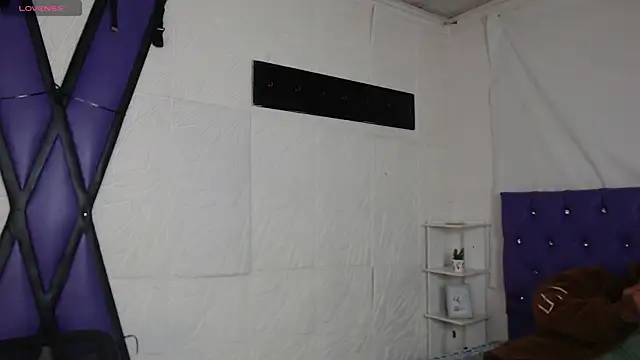 Nikol Rang   online show from 01-10-25, 04:12