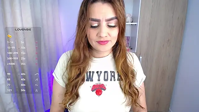 Lu perez online show from 04-28-26, 01:49