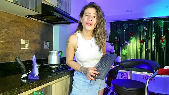 Snapshot of oriana_thomson2 chatting on 01-11-25, 02:20 oriana thomson2 online show from 01-11-25, 02:20