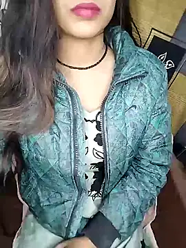 Snapshot of Sreya213 chatting on 12-04-24, 10:35 Sreya213 online show from 12-04-24, 10:35